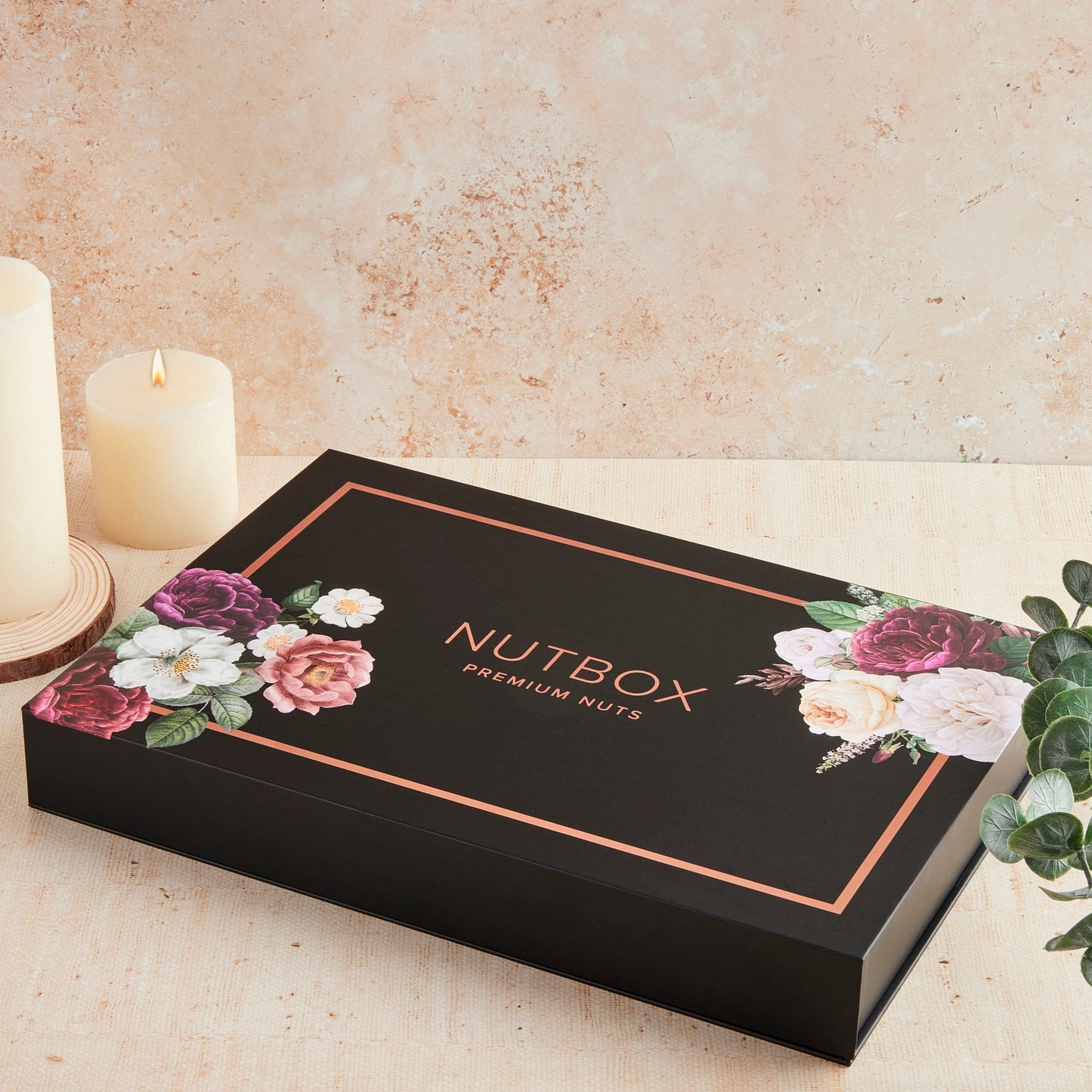 Medium Filled Dates Nutbox