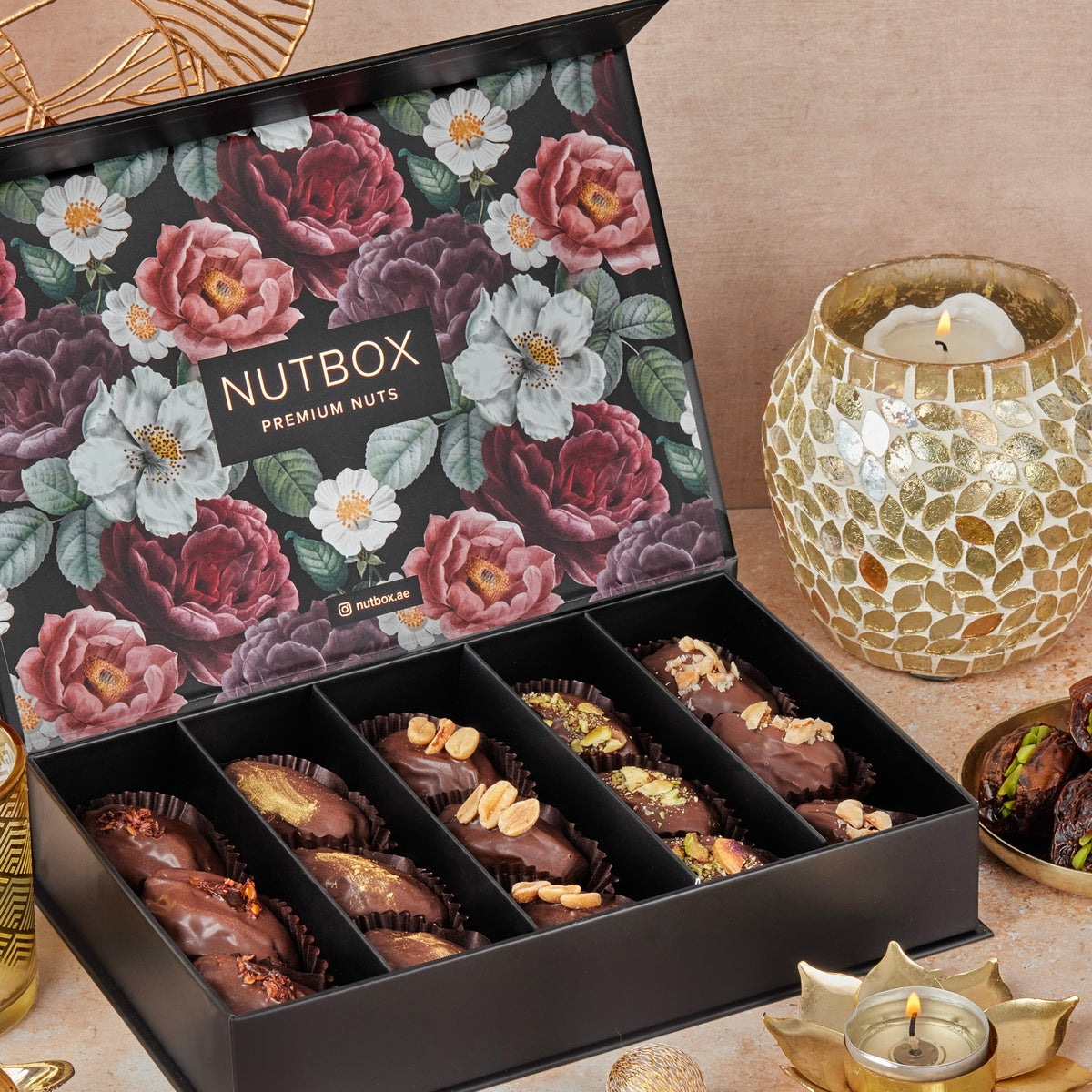 Small Gourmet Dates Nutbox